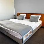 Coffee Fellows Frankfurt Airport-langen 호텔 3*