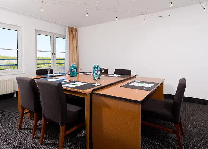 מלון Coffee Fellows Frankfurt Airport-langen 3*