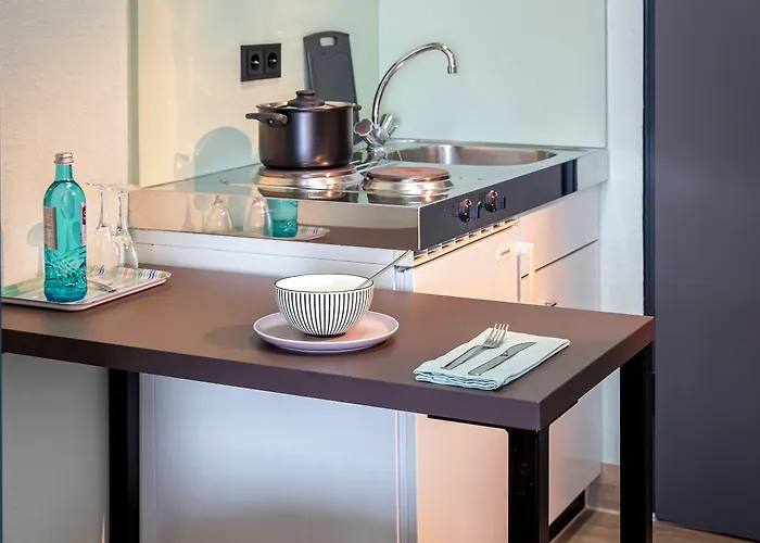 מלון Coffee Fellows Frankfurt Airport-langen 3*